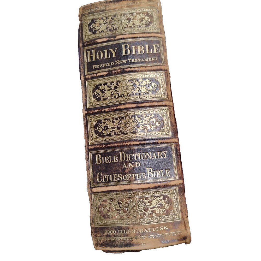 ND Thompson Family Bible Crudens Concordance Apocrypha and 2000 illustrations